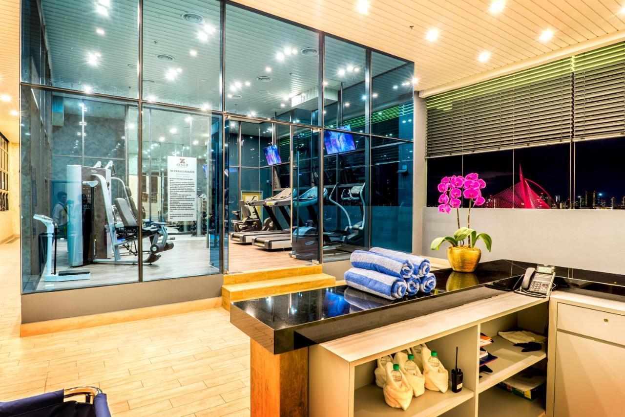 제니스 푸트라자야 호텔 외부 사진 The gym at the hotel