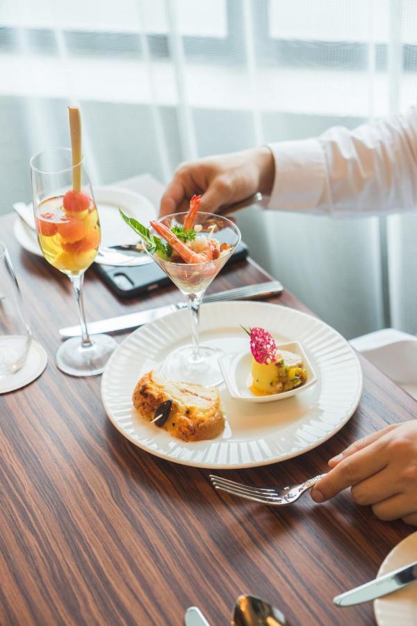제니스 푸트라자야 호텔 외부 사진 A prawn cocktail