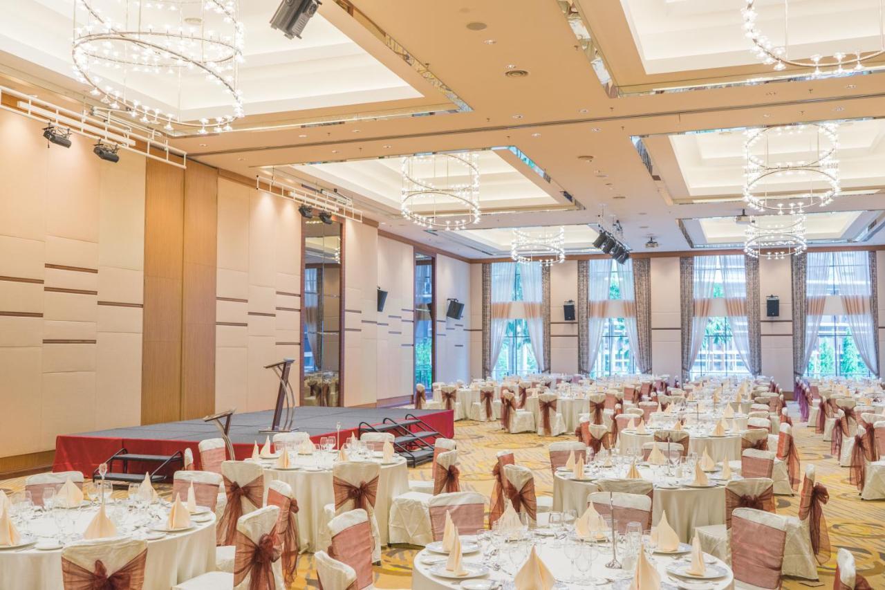 제니스 푸트라자야 호텔 외부 사진 The ballroom of the hotel