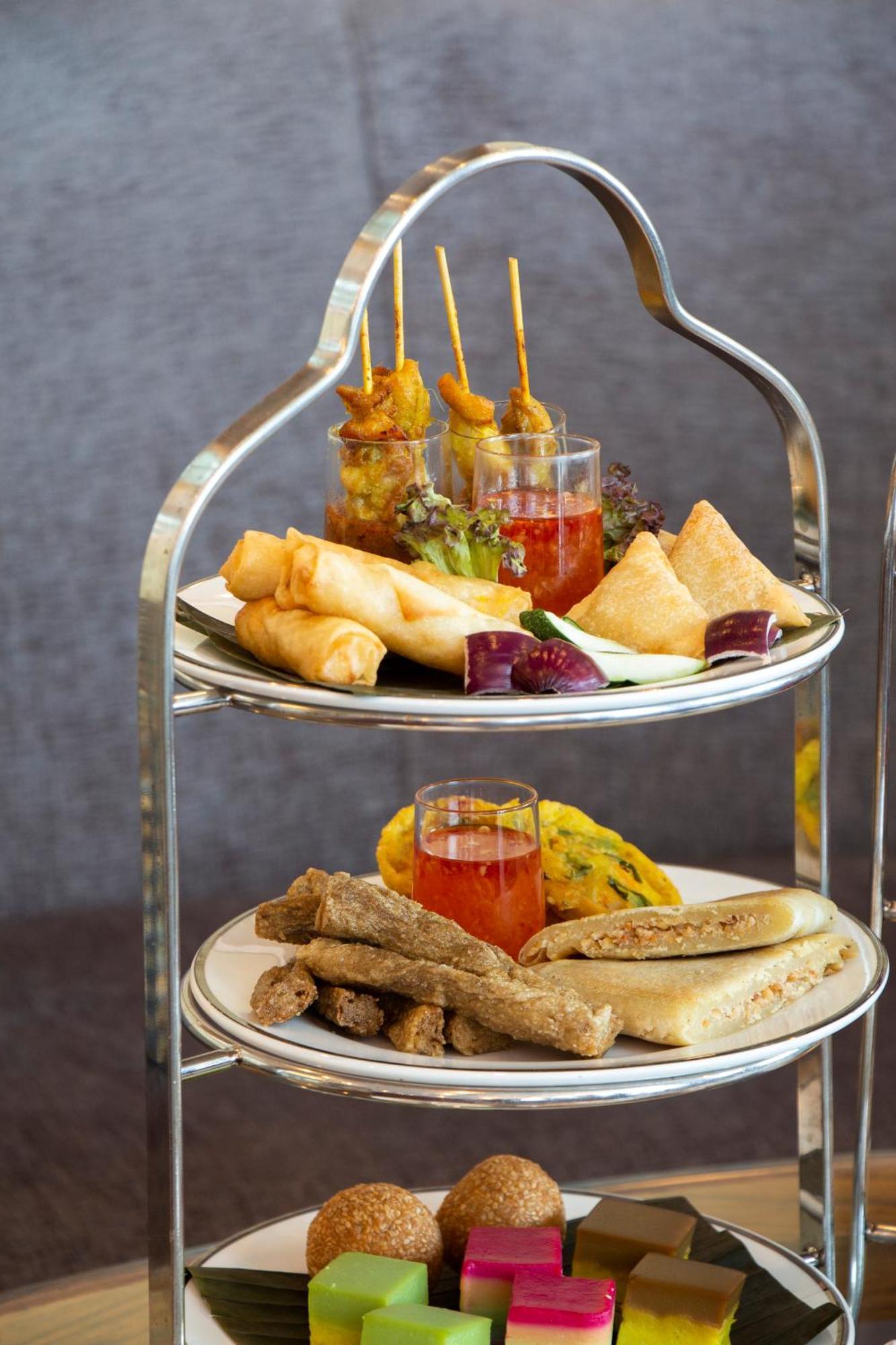 제니스 푸트라자야 호텔 외부 사진 A selection of Thai snacks